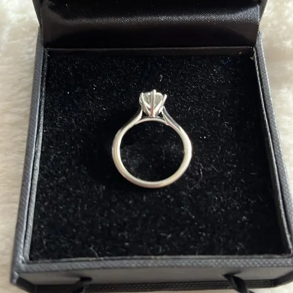 Forever Brilliant One Carat Moissanite Ring By Charles & Colvard. Never Worn.